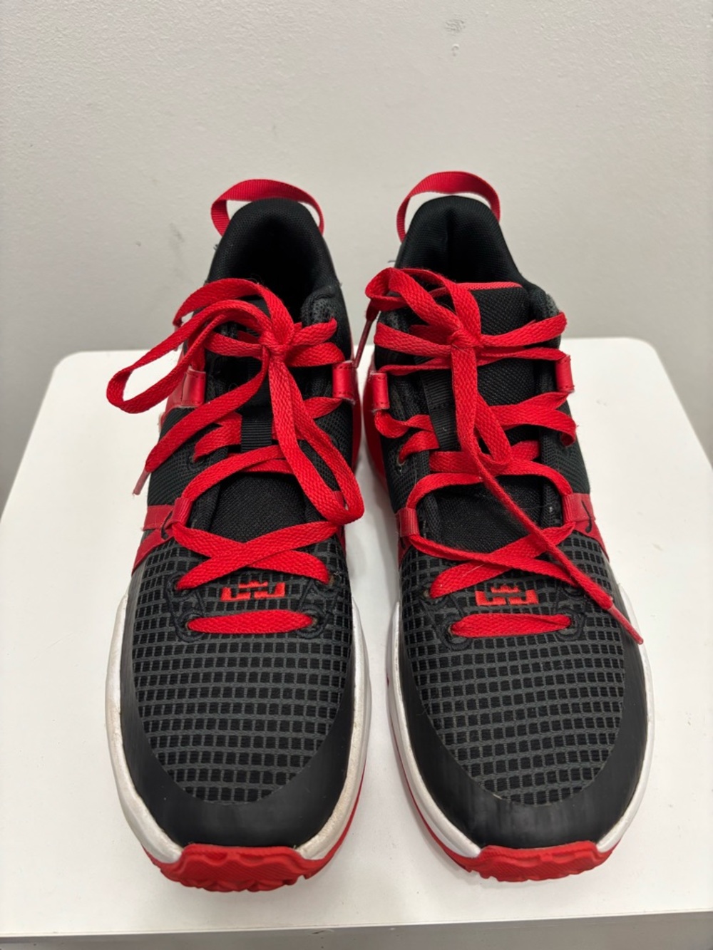 LeBron Bred 7 Basketball shoes